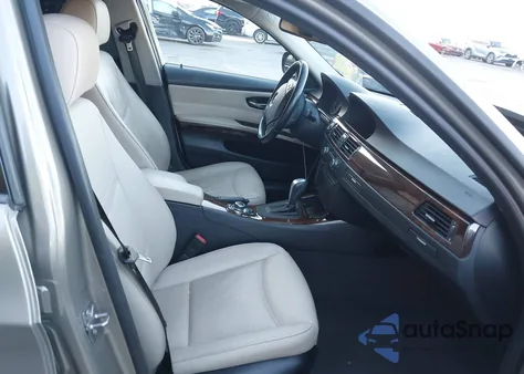 2011 BMW 328I z USA, uszkodzony, nr VIN WBAPH5C51BA446549